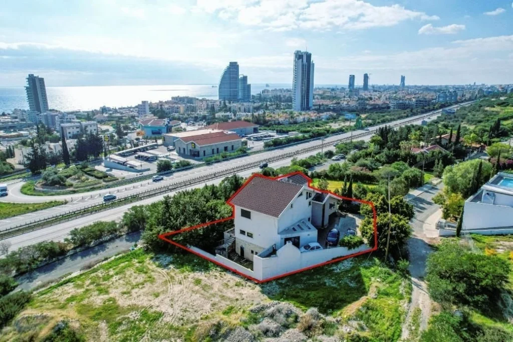 4 Bedroom House for Sale in Mouttagiaka, Limassol District