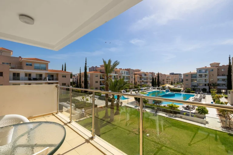 2 Bedroom Apartment for Sale in Paphos – Universal