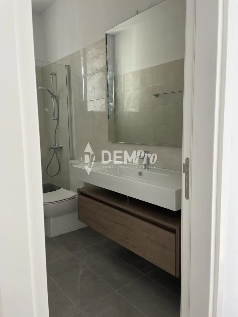 4 Bedroom House for Sale in Chlorakas, Paphos District