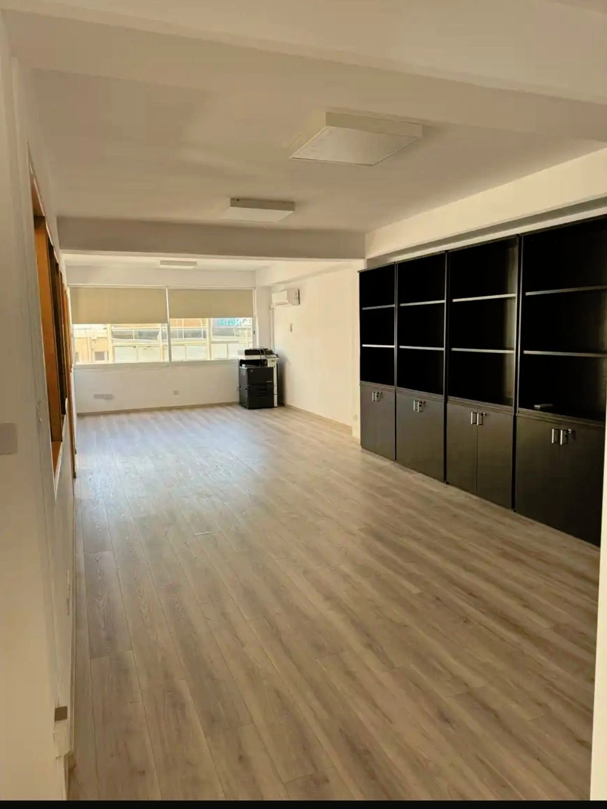 125m² Office for Rent in Limassol District
