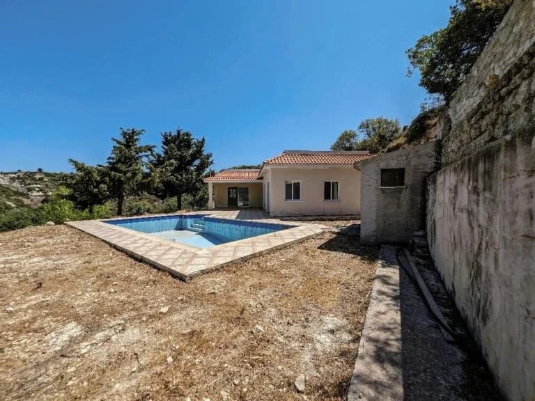 3 Bedroom House for Sale in Tsada, Paphos District