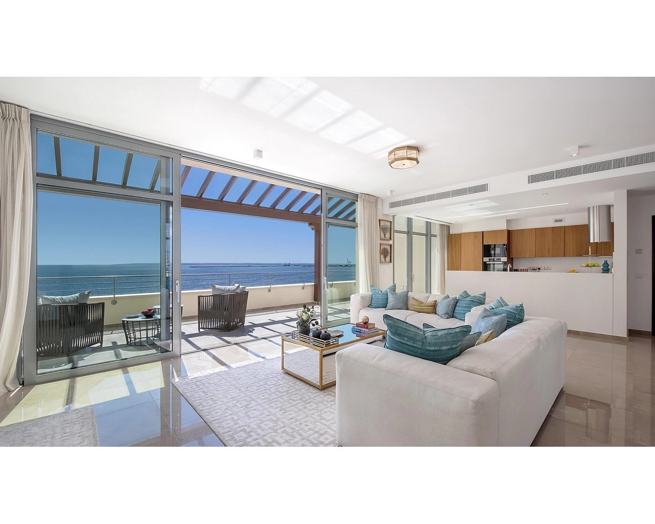 4 Bedroom Apartment for Sale in Limassol – Marina