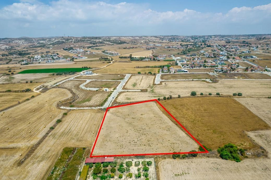 9,700m² Residential Plot for Sale in Pyla, Larnaca District
