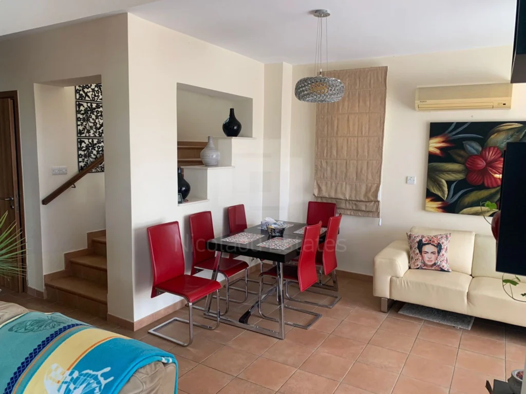 3 Bedroom House for Sale in Peyia, Paphos District