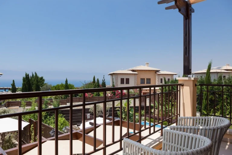 2 Bedroom House for Sale in Aphrodite Hills Kouklia, Paphos District