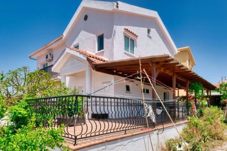 3 Bedroom House for Sale in Ormideia, Larnaca District