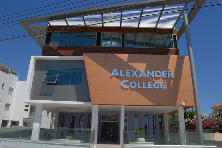 Alexander College / UK University Degrees