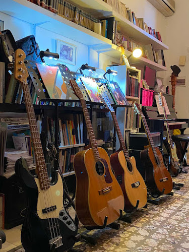 EAGS Guitar school