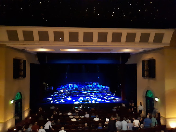 Rialto Theatre