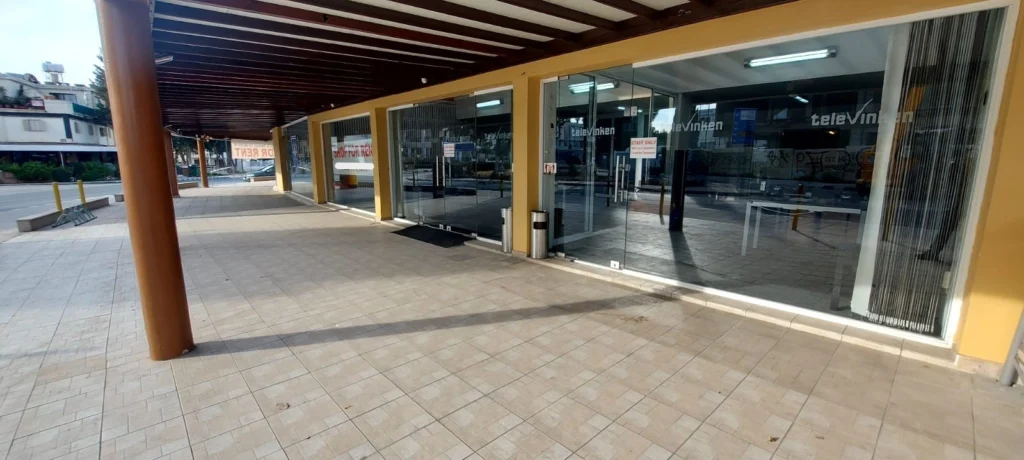 80m² Commercial for Rent in Kato Paphos