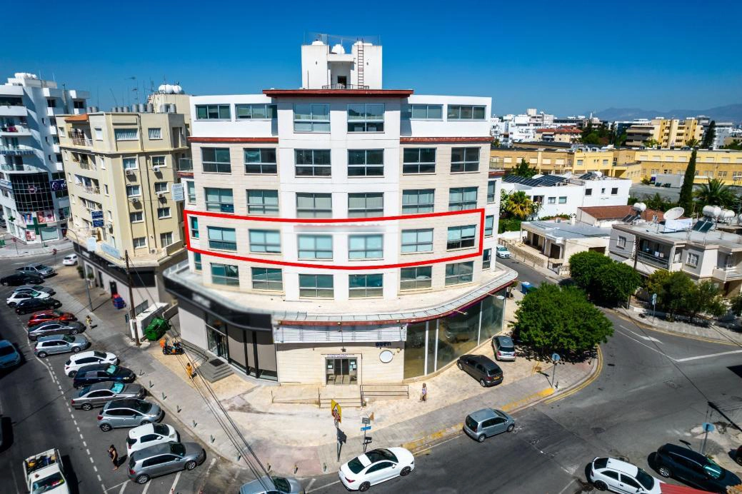 265m² Office for Sale in Strovolos, Nicosia District