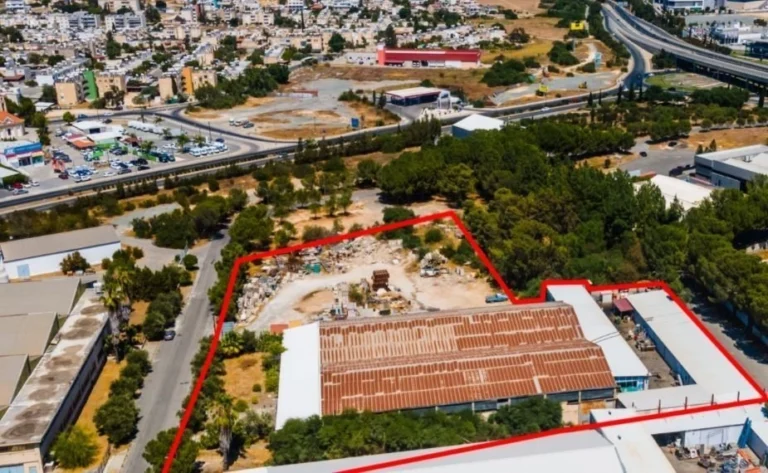 2052m² Commercial for Sale in Strovolos, Nicosia District