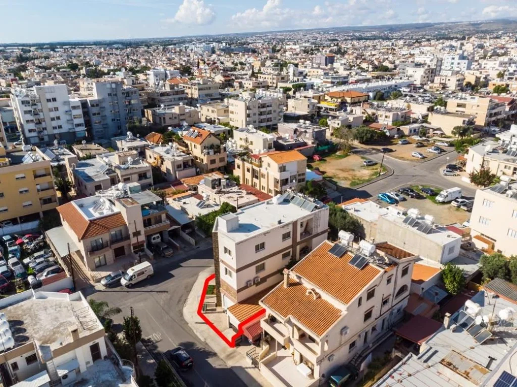 472m² Building for Sale in Limassol – Omonoia