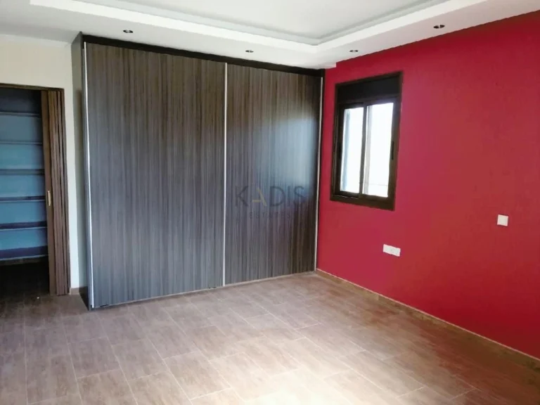 6+ Bedroom House for Sale in Laneia, Limassol District