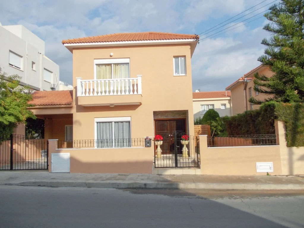 3 Bedroom House for Sale in Potamos Germasogeias, Limassol District