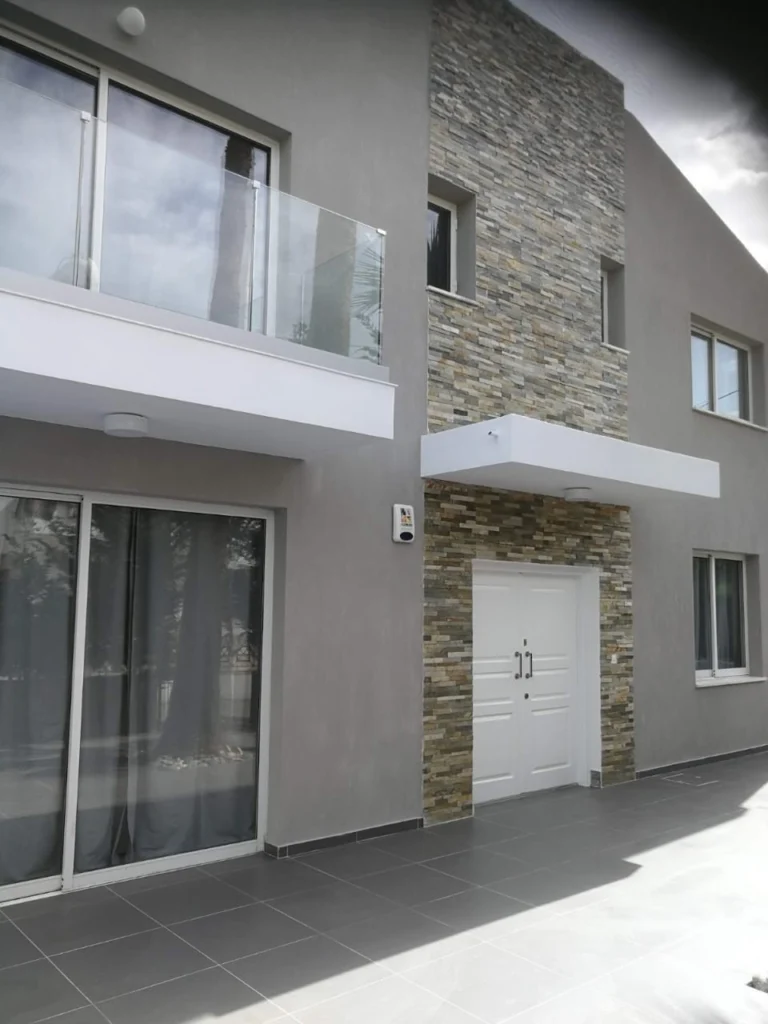 5 Bedroom House for Sale in Germasogeia, Limassol District