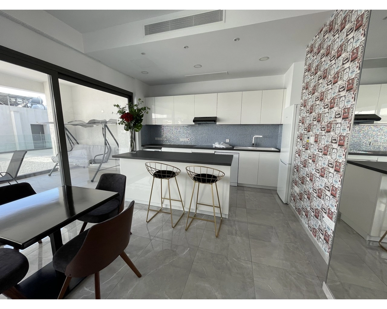 2 Bedroom Apartment for Rent in Potamos Germasogeias, Limassol District