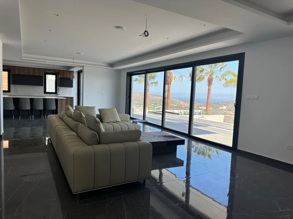 6+ Bedroom House for Rent in Parekklisia, Limassol District