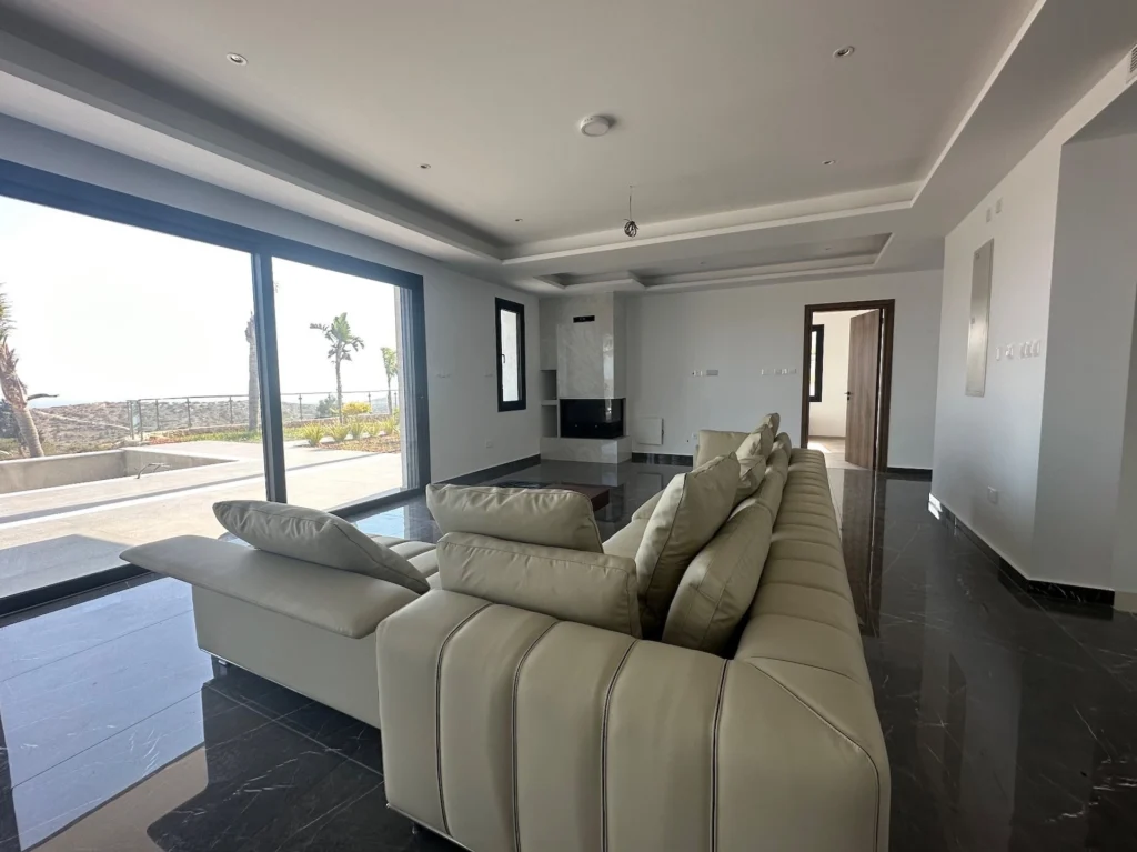 6+ Bedroom House for Rent in Parekklisia, Limassol District