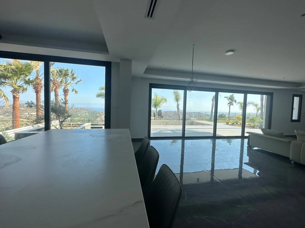 6+ Bedroom House for Rent in Parekklisia, Limassol District