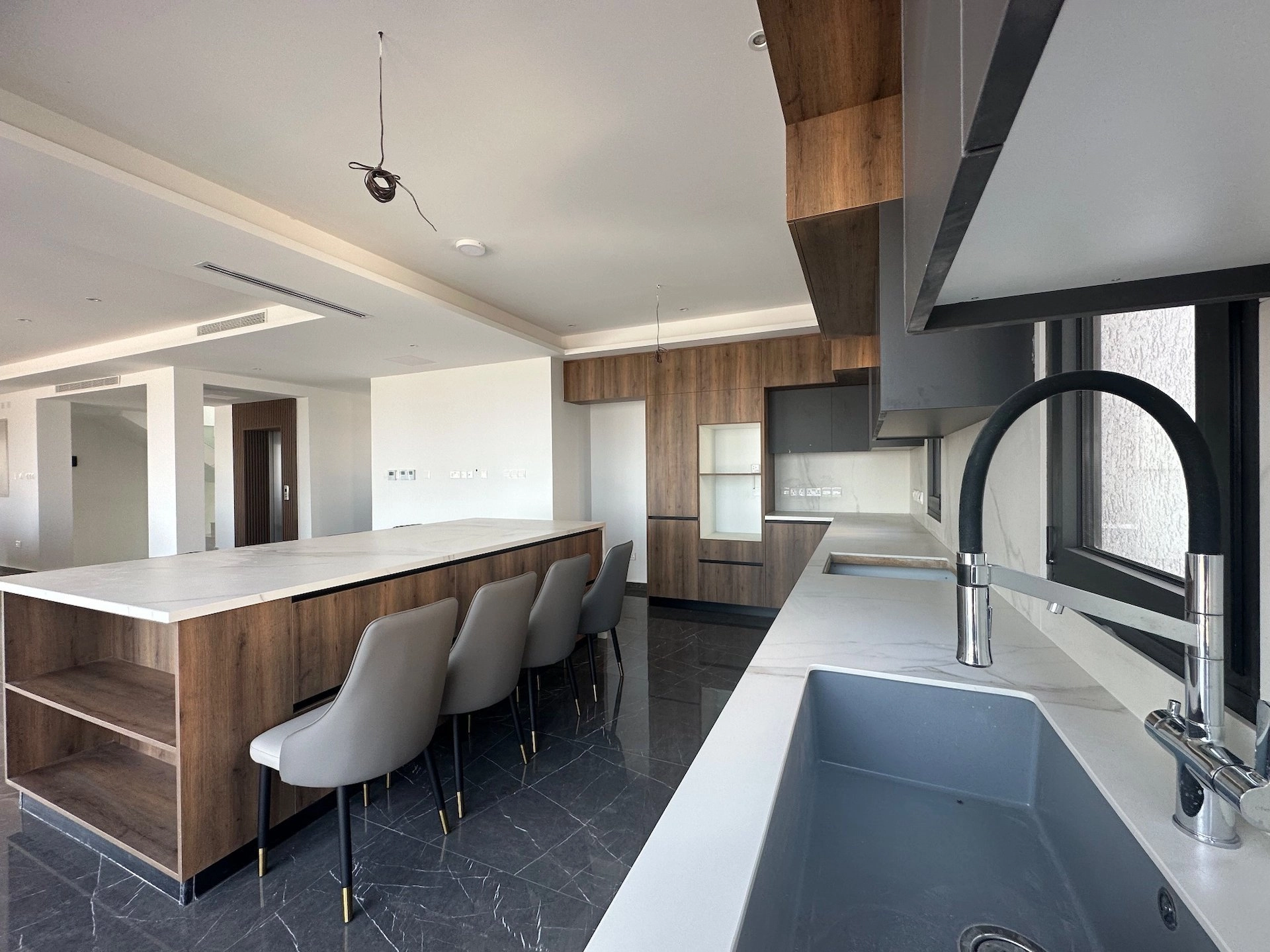 6+ Bedroom House for Rent in Parekklisia, Limassol District