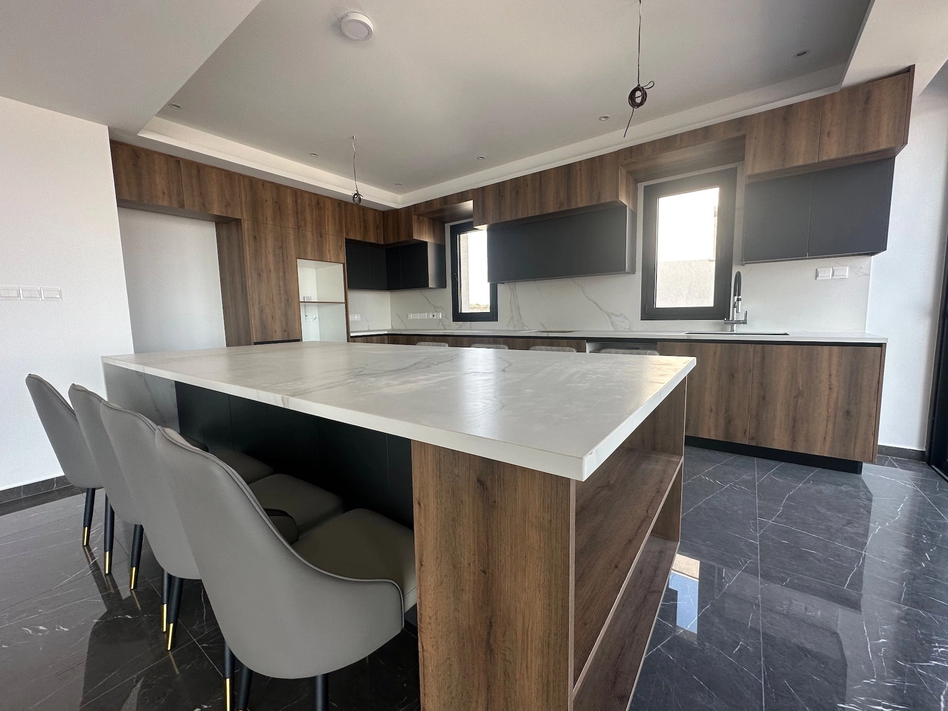6+ Bedroom House for Rent in Parekklisia, Limassol District