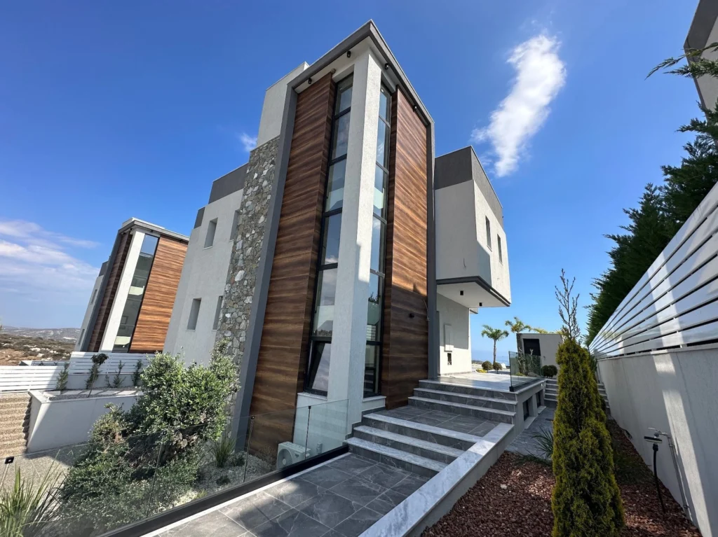 4 Bedroom House for Rent in Parekklisia, Limassol District