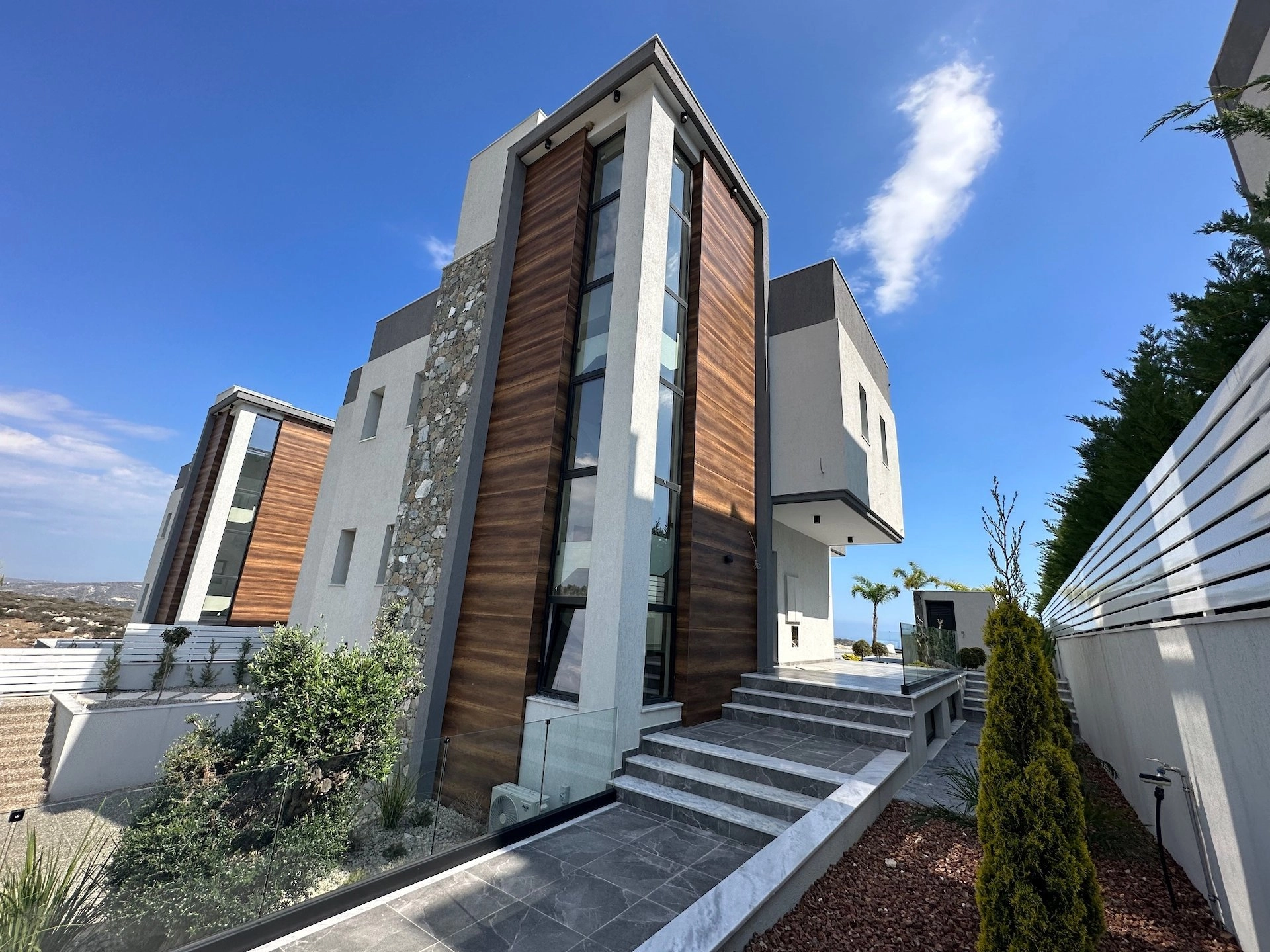 4 Bedroom House for Rent in Parekklisia, Limassol District