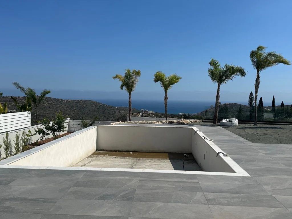 4 Bedroom House for Rent in Parekklisia, Limassol District