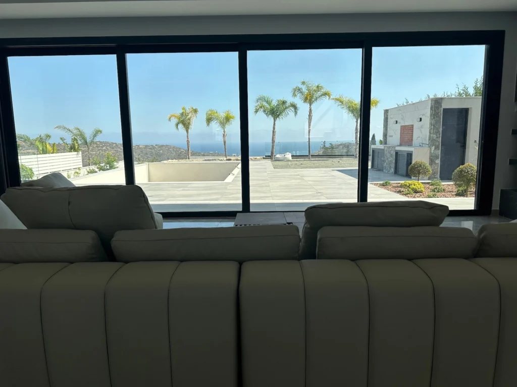 4 Bedroom House for Rent in Parekklisia, Limassol District