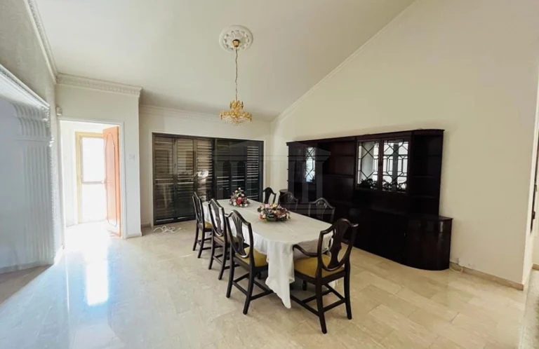 5 Bedroom House for Sale in Mazotos, Larnaca District