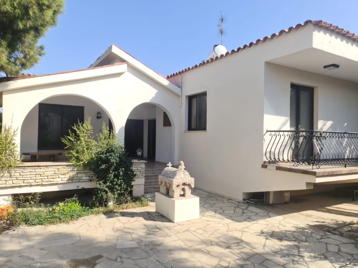 6+ Bedroom House for Sale in Larnaca – Sotiros