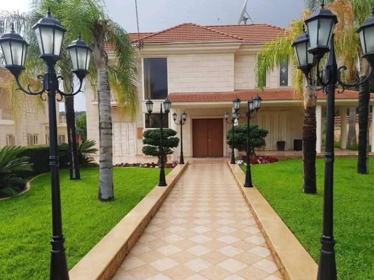 5 Bedroom House for Sale in Armenochori, Limassol District