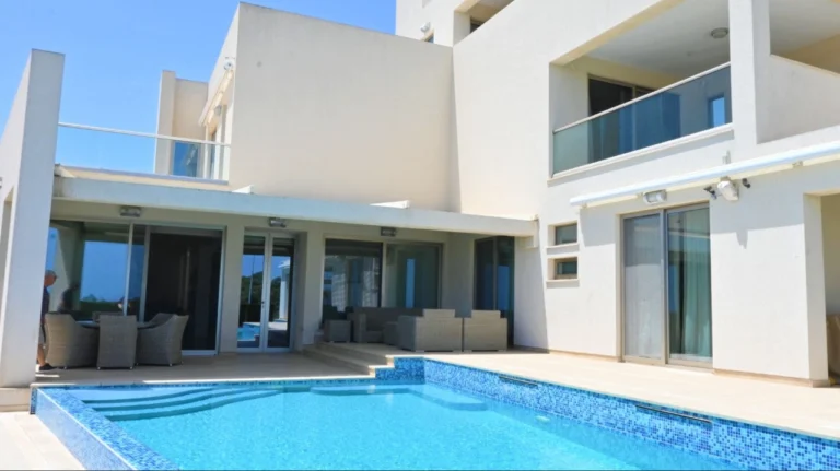 6+ Bedroom House for Sale in Agia Thekla, Famagusta District