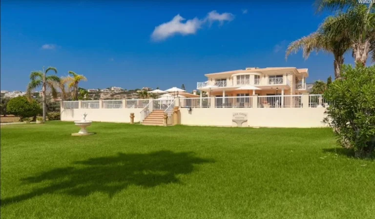 6+ Bedroom House for Sale in Paphos District