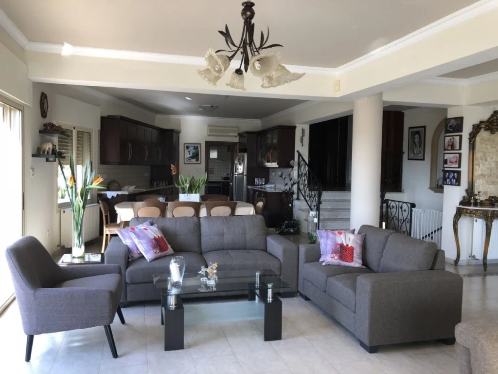 4 Bedroom House for Sale in Paphos – Emba