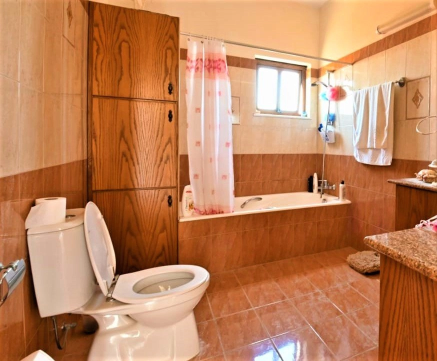 4 Bedroom House for Sale in Deryneia, Famagusta District