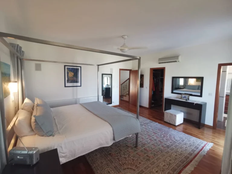 5 Bedroom House for Sale in Aglantzia, Nicosia District