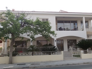 900m² Building for Sale in Kissonerga, Paphos District