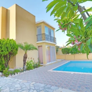 4 Bedroom House for Sale in Chlorakas, Paphos District