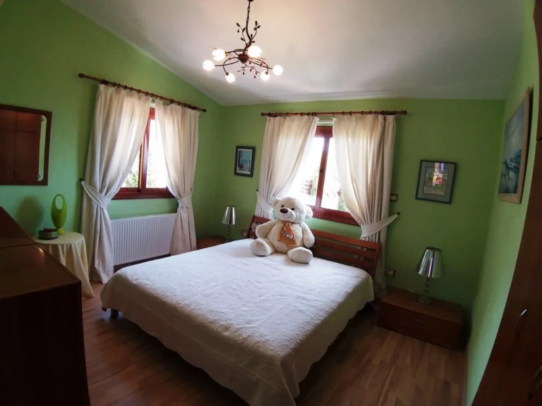 4 Bedroom House for Sale in Tsada, Paphos District