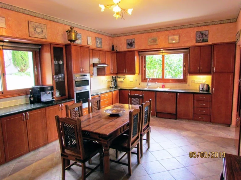 4 Bedroom House for Sale in Tsada, Paphos District