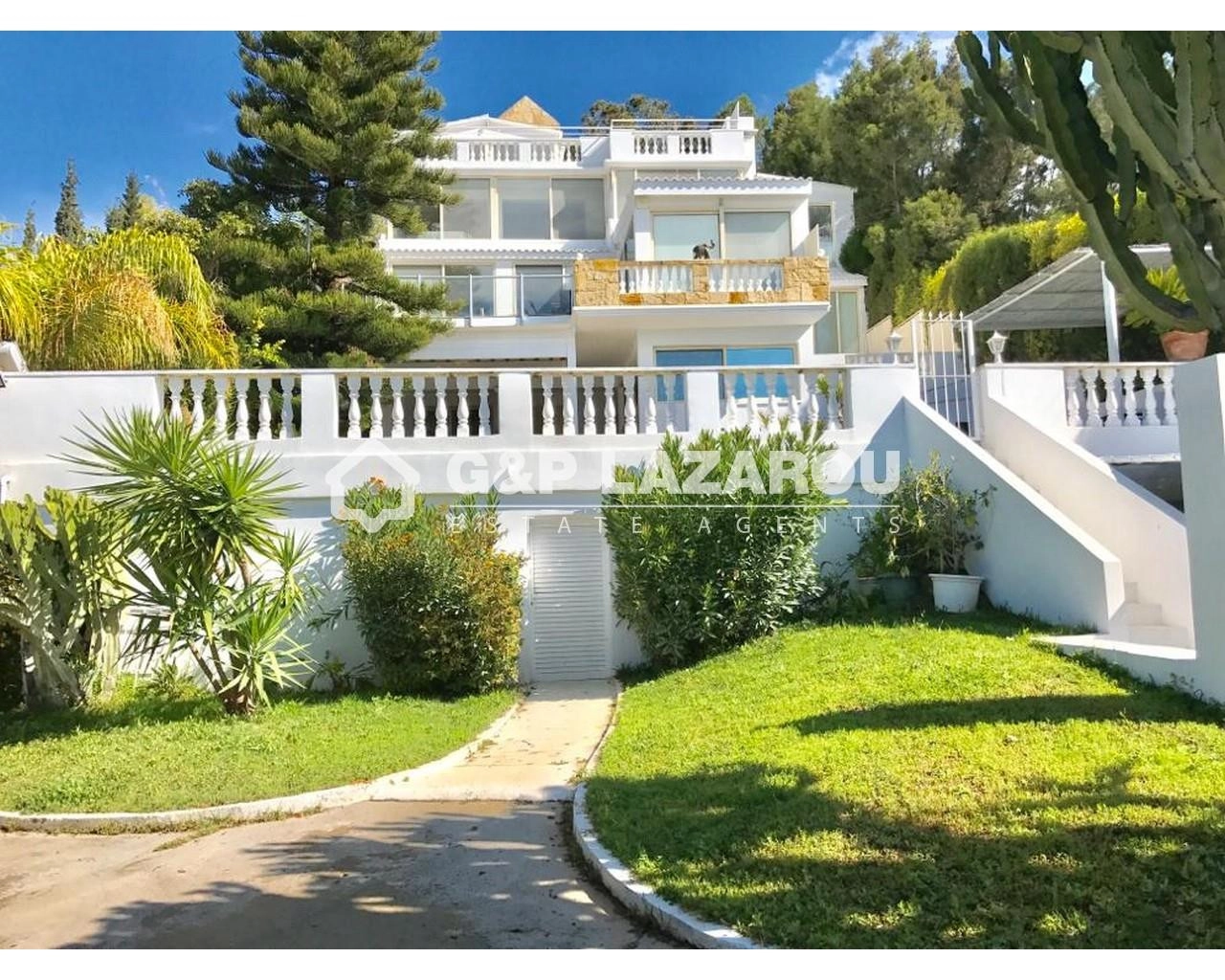 6+ Bedroom House for Sale in Agios Tychonas, Limassol District