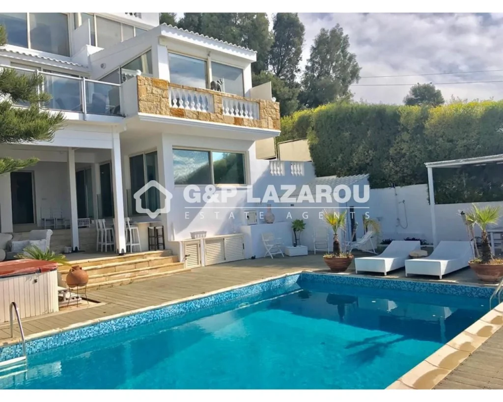 6+ Bedroom House for Sale in Agios Tychonas, Limassol District