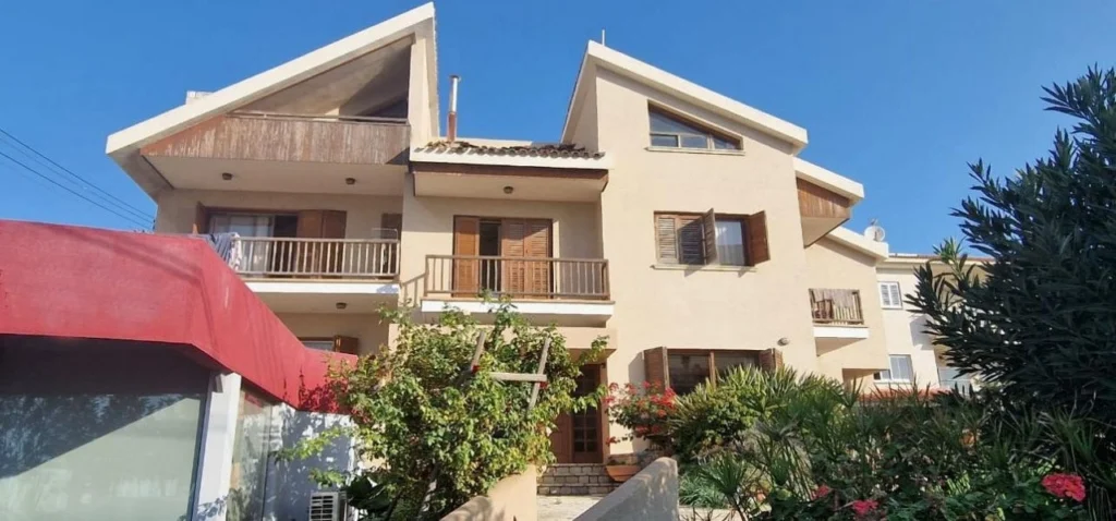 4 Bedroom House for Sale in Limassol – Panthea