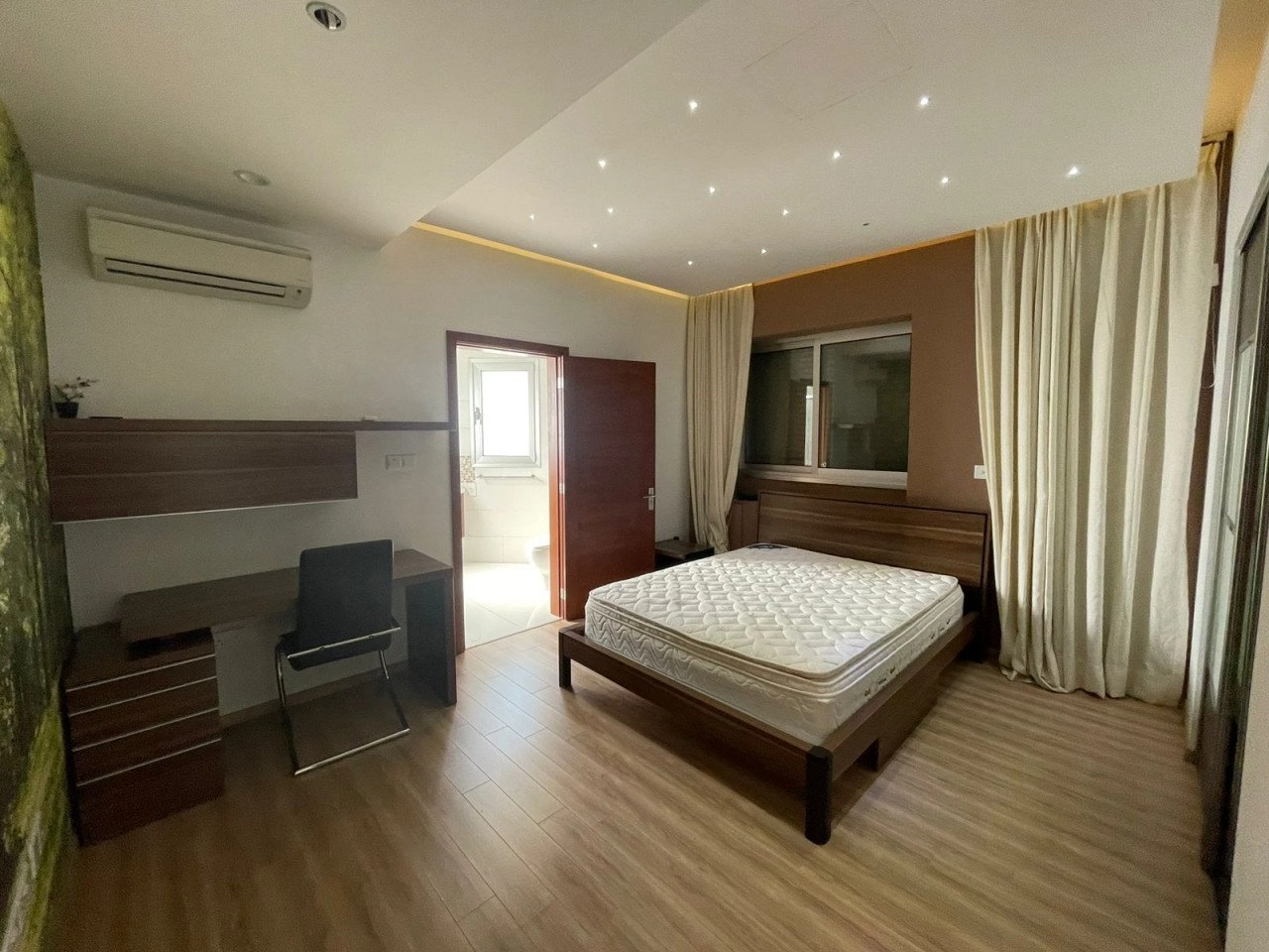 5 Bedroom House for Sale in Limassol – Agios Athanasios