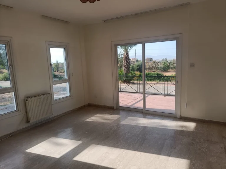 4 Bedroom House for Sale in Agioi Trimithias, Nicosia District