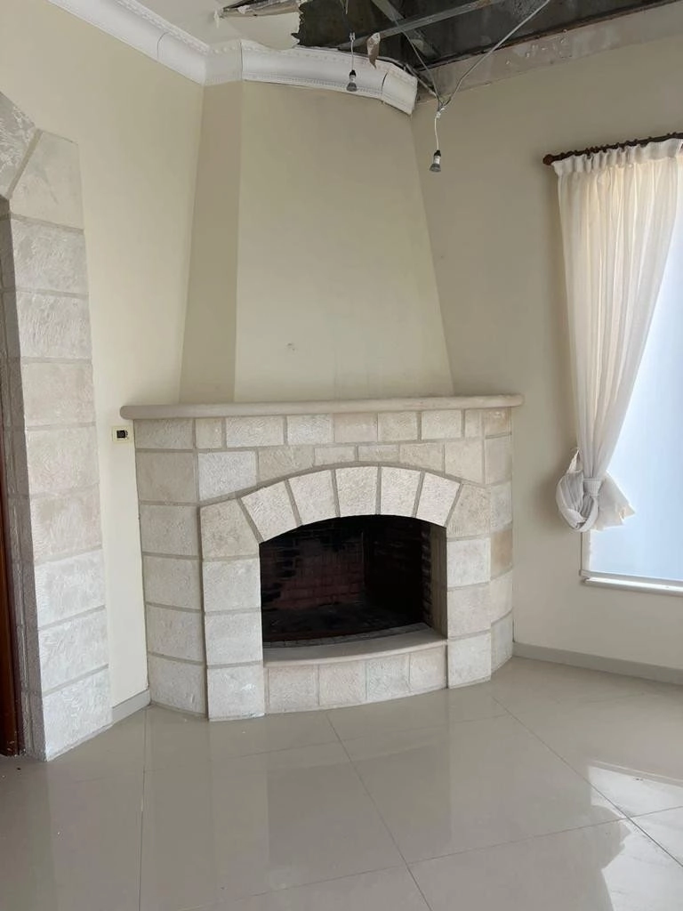 5 Bedroom House for Sale in Apesia, Limassol District