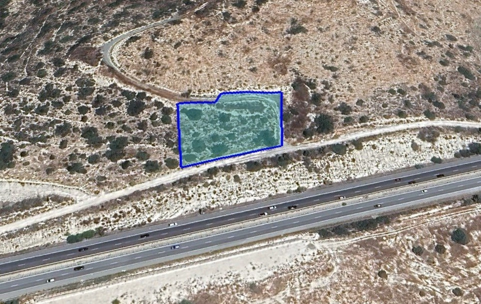 2,490m² Plot for Sale in Pyrgos Lemesou, Limassol District