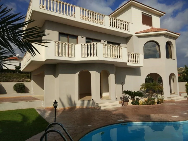 5 Bedroom House for Sale in Limassol District